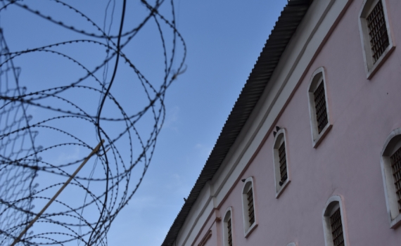Антивоенные акции в центре Петербурга привели к тюремному сроку