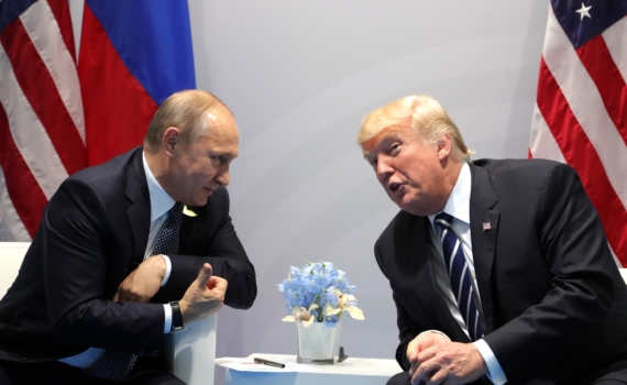 Политика или пиар: Трамп монетизирует встречу с Путиным - просит у соратников по $10
